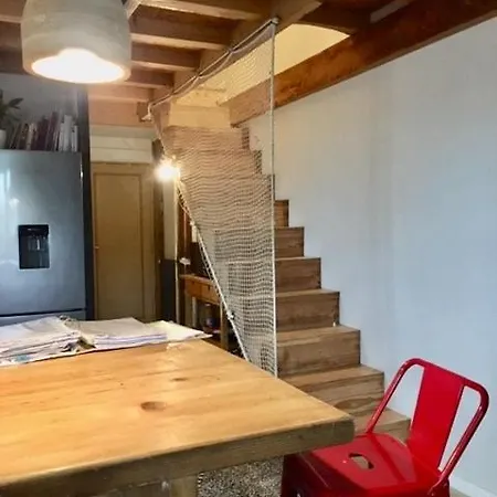 Loft A 15 Minutes A Pied Du Centre Et 5 Du Tramway *
